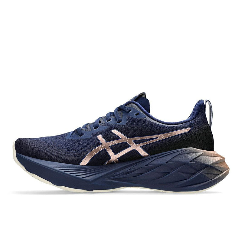 Asics Women&#39;s Novablast 4 Platinum 6