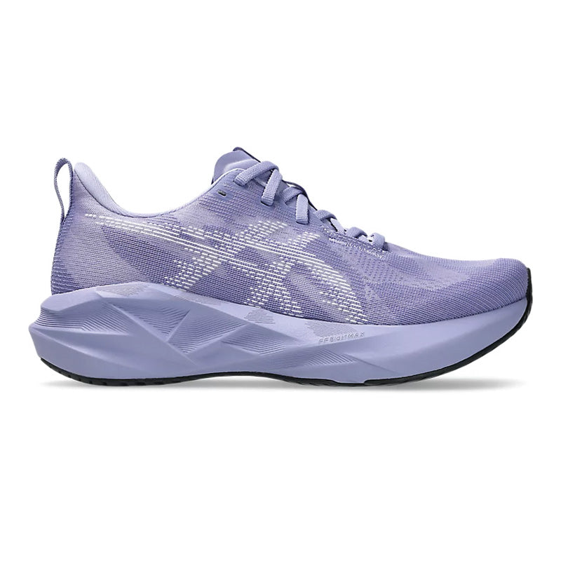 Asics Women's Novablast 5 5.5