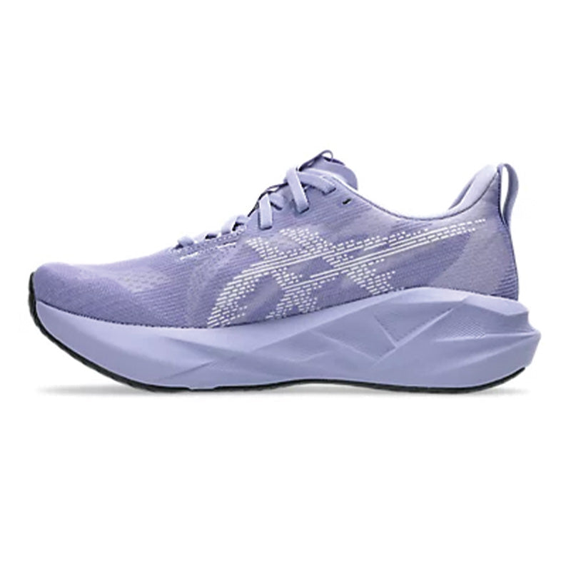 Asics Women's Novablast 5 5.5