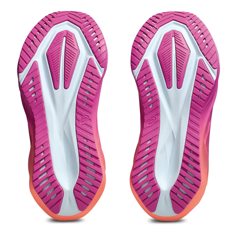 Asics Women's Novablast 5 5.5