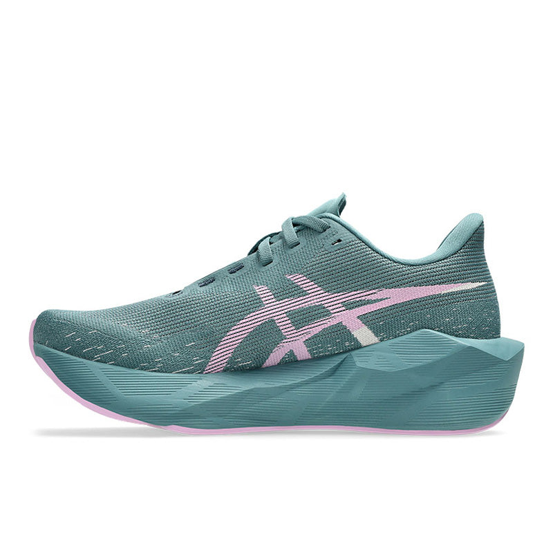 Asics Women's Novablast 6 5.5