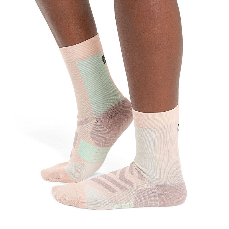 On Running Women&#39;s Performance High Sock S