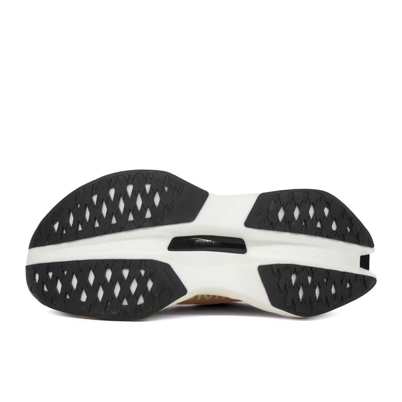 On Running Men&#39;s Cloudboom Max 7.5