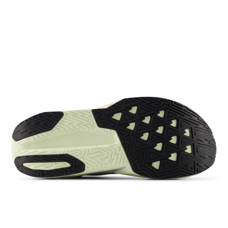 New Balance Men&#39;s FuelCell Rebel V5 7