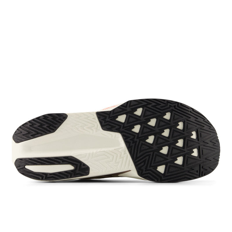 New Balance Men&#39;s FuelCell Rebel V5 7