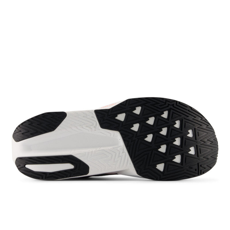 New Balance Men&#39;s FuelCell Rebel V5 7