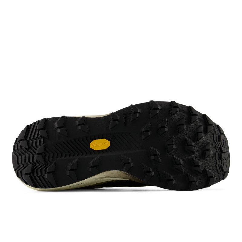 New Balance Men's FuelCell SuperComp Trail V2 7.5