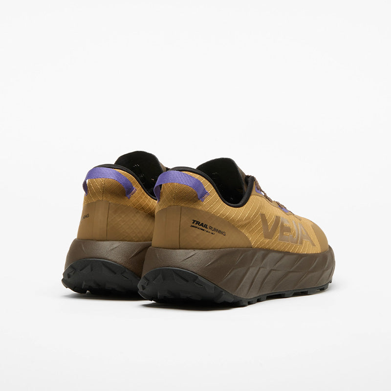 VEJA Women's Harpie Trail Aeroshell 6