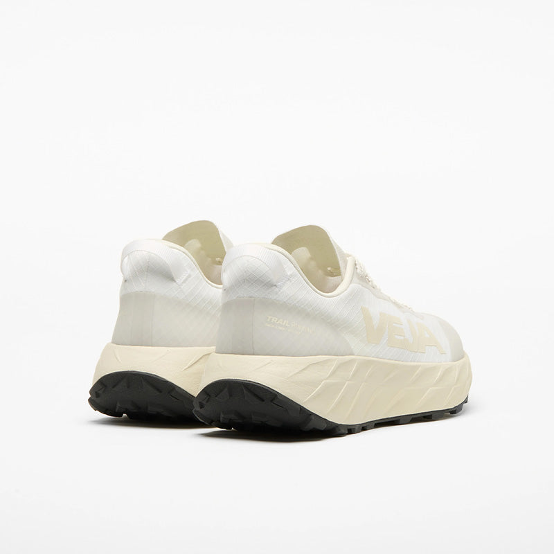 VEJA Women's Harpie Trail Aeroshell 6