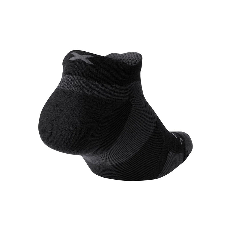 2XU Light Cushion No Show Socks M