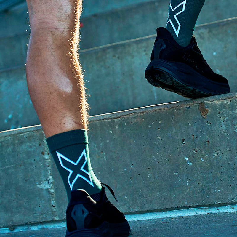 2XU Unisex 2XU Vectr Light Cushion Crew Sock