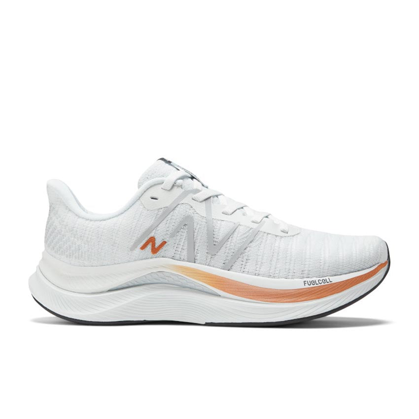 New Balance Women&#39;s FuelCell Propel V4 5