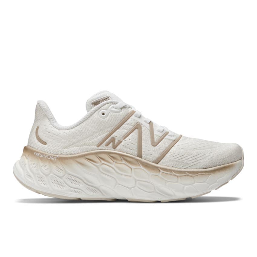 New Balance Women&#39;s Fresh Foam More V4 5