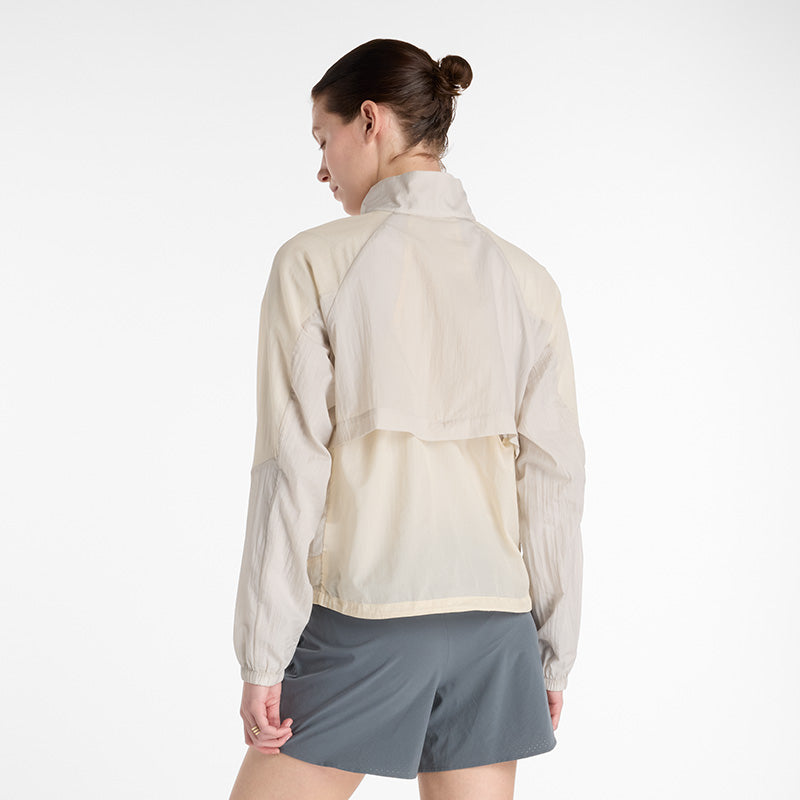 New Balance Women&#39;s Better Run Water Resistant Jacke XS