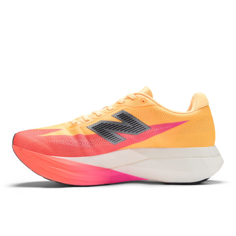 New Balance Women's FuelCell SuperComp Elite V5 6
