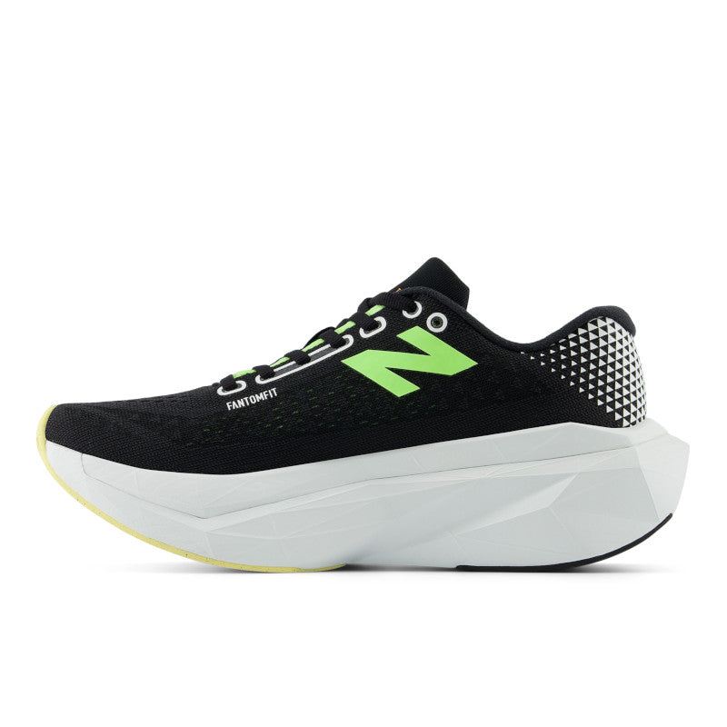 New Balance Women's FuelCell SC Trainer V3 5