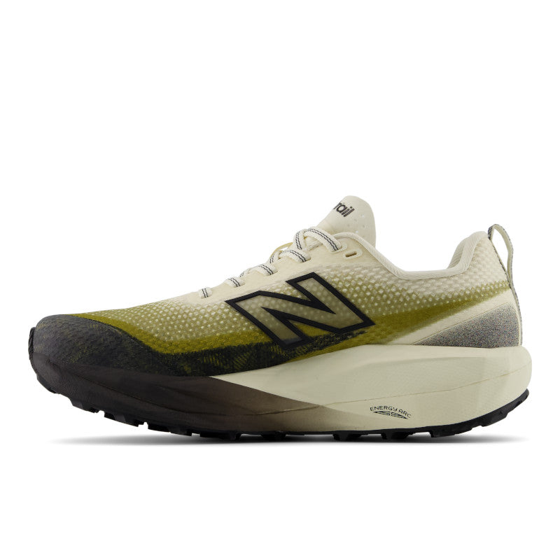 New Balance Women's FuelCell SuperComp Trail V2 6
